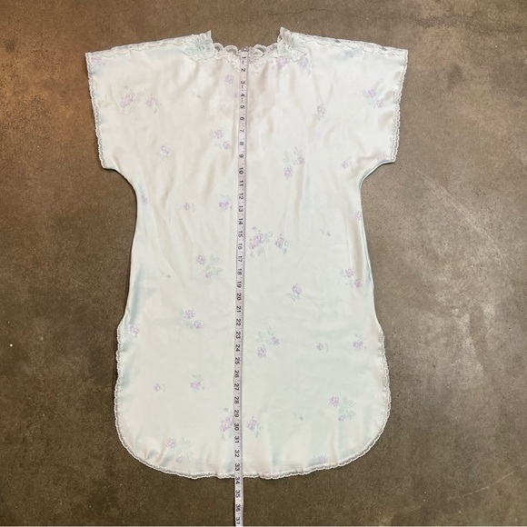 Vintage Miss Elaine Nightgown USA Made Silky Lace Light Blue Floral Sleepwear - Picture 8 of 8